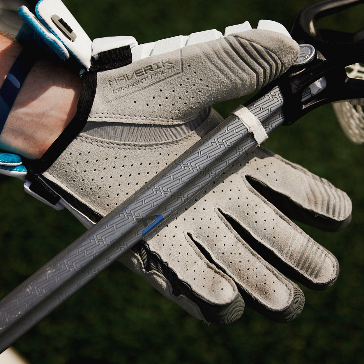 SHIFT PLAYER GLOVE - Image 11